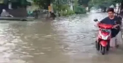 Tak Hanya Semarang, Jalur Onggorawe-Mranggen Demak juga Banjir