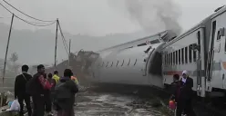 Seluruh Penumpang KA Turangga Selamat, Korban Cedera Dibawa Ke RS Terdekat