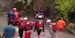 UPDATE Terbaru Pencarian Bocah Kelas 2 SD Hanyut di Kali Kagok Candisari