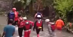 info terbaru pencarian bocah SD hanyut di Kali Kagok, Candisari (Sumber : Instagram @kejadiansmg)