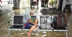 Stasiun Tawang Semarang Terendam Banjir, Pelayanan Penumpang Dialihkan di Poncol