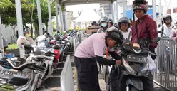 Ditunggu Sampai Pukul 14.00, Balik Gratis Sepeda Motor Arah Jakarta dari Tanjung Emas Semarang