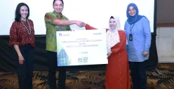 AXA Mandiri Gelar Rangkaian Kegiatan Sosial, Literasi dan Pelestarian Lingkungan di Yogyakarta