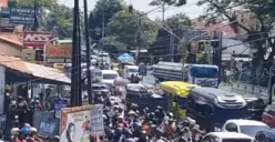 Air Menggenang, Jalan Pantura Demak - Kudus Macet Total