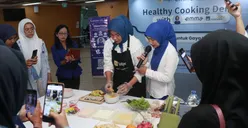 Dorong Gaya Hidup Sehat, AXA Mandiri Gelar Acara Healthy Cooking with Emma  