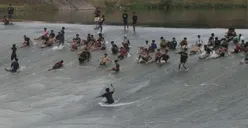 Viral Seluncur Anak-anak di Bendungan Pleret Banjirkanal Barat, Bahaya Air Bah Mengancam