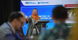 Masuk 10 Besar Nasional, Mbak Ita Paparkan Keberhasilan Pengembangan Batik Pewarna Alami