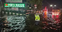 Limpasan Air Rob, Jalan Kaligawe Semarang Banjir Lagi