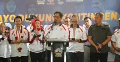 Bawa Pulang  260 Medali, Nana Sudjana Sambut Hangat Kedatangan Kontingen Jateng 