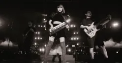 Perayaan HUT ke 5, Artotel Gajahmada Semarang Hadirkan Penyanyi Isyana Sarasvati