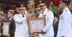 Dipimpin Nana Sudjana, Pemprov Jateng Borong Penghargaan