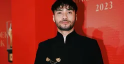 Refal Hady ikut kena hujat setelah meramaikan cuitan Umay Shahab yang menyindir program makan siang gratis. (Sumber: @refalhady - InfoSemarang.com)