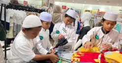  The Park Mall Semarang Ajak Anak Yatim Berbelanja dan Bermain di Area Mall