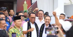 Yoyok-Joko Santoso Resmi Daftar Pilwakot di Kantor KPU Semarang