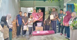 Pemkot Semarang menyalurkan bantuan bagi warga terdampak kebakaran dan rumah roboh.  (Sumber:  | Foto: dok)