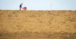 Tanggul Sungai Tuntang di berbatasan antara Kabupaten Demak dengan Desa Tinanding, Kecamatan Godong, Kabupaten Grobogan.
(Sumber: | Foto: dok)