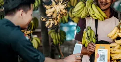 Bank Mandiri mendorong pertumbuhan ekonomi kerakyatan melalui penyaluran KUR.
(Sumber: | Foto: dok.)