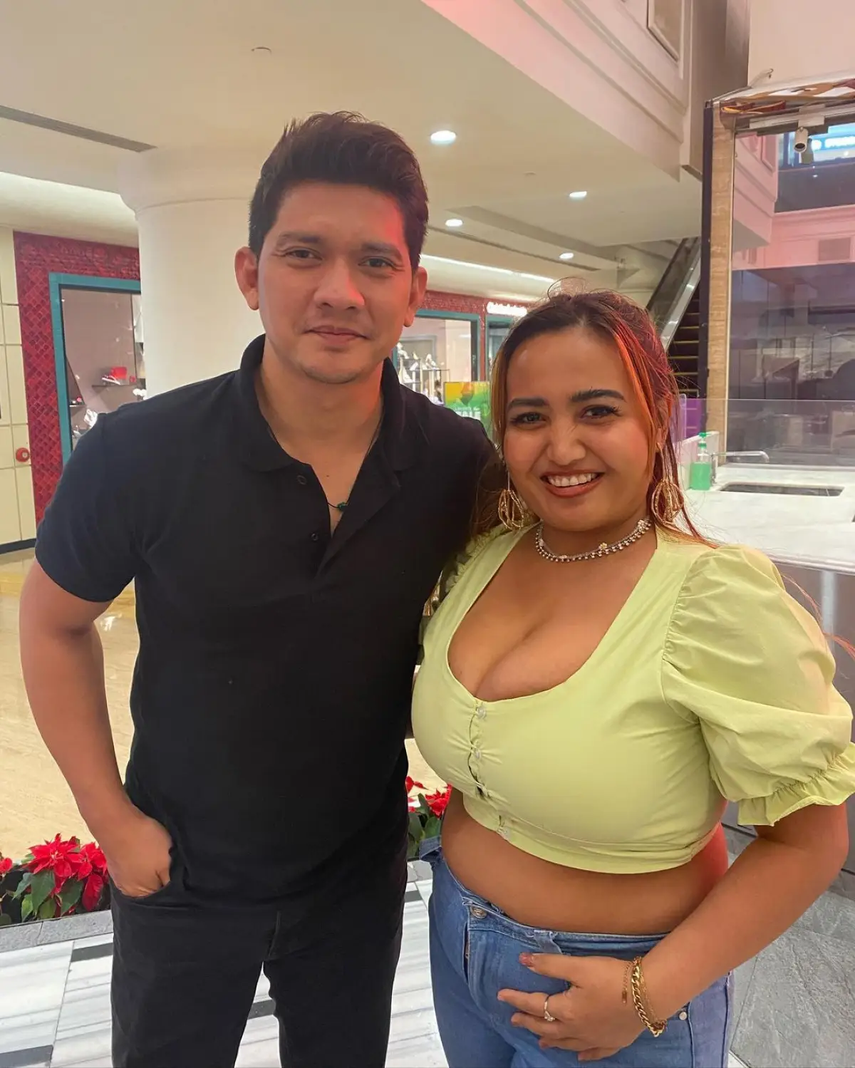 Lina Mukherjee. (Sumber : Instagram/linamukherjee_)