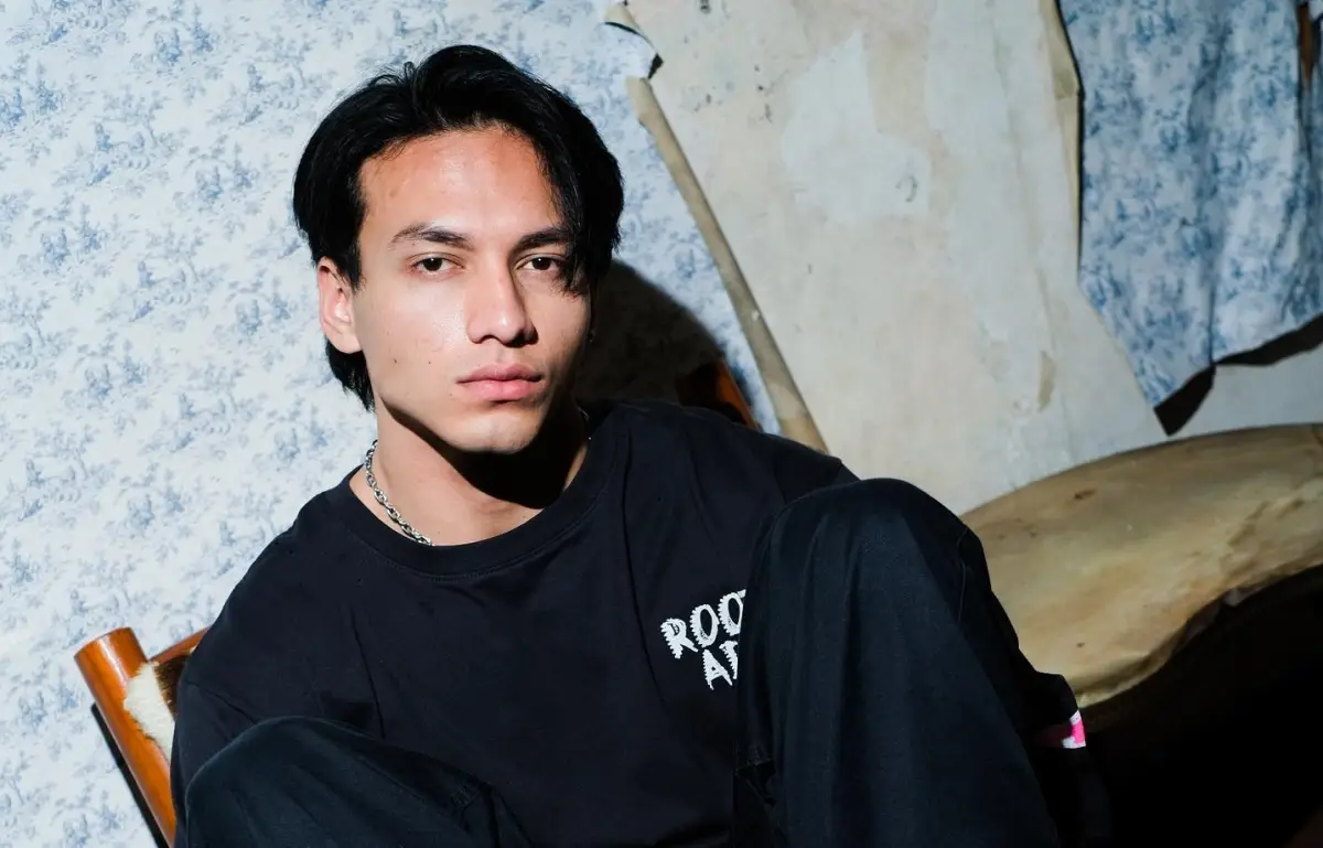 Aktor Jefri Nichol meminta maaf setelah sembarang menyebarkan identitas orang lain yang tak bersalah. (Sumber : Instagram @jefrinichol)