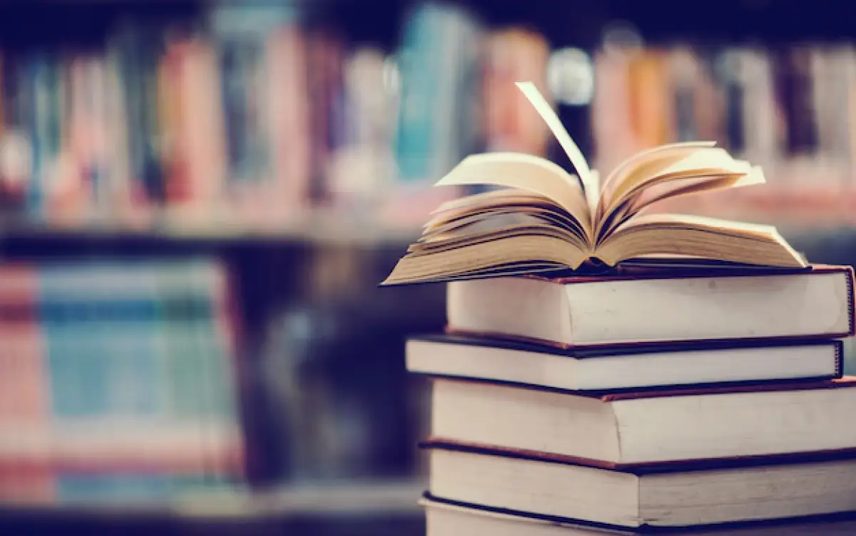 Ilustrasi buku bacaan. (Sumber : Freepik)