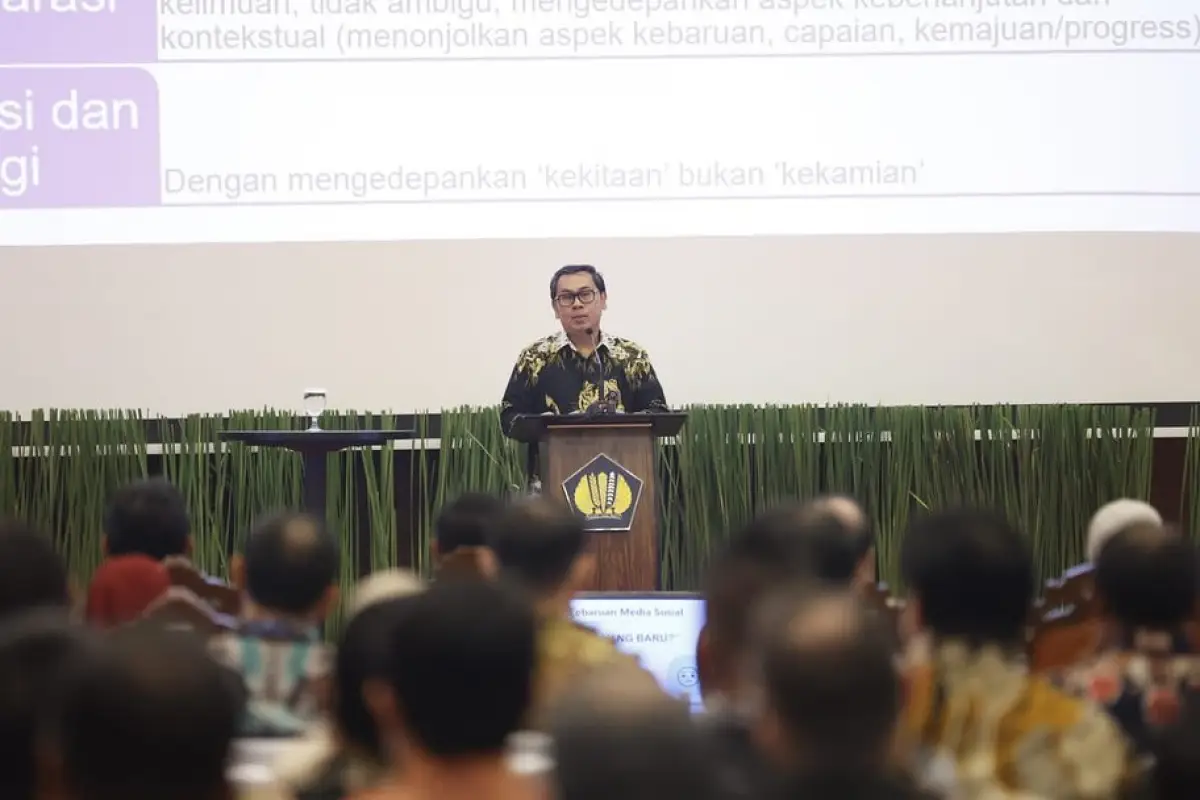 Juru Bicara Kementerian Keuangan, Yustinus Prastowo, tanggapi kritik Soimah soal perlakuan petugas pajak. (Sumber : Instagram @prastowoyustinus)