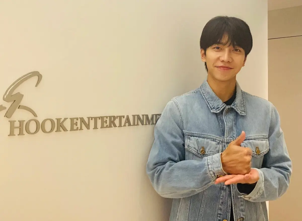 Aktor sekaligus penyanyi Lee Seunggi. (Sumber : Instagram @leeseunggi.official)