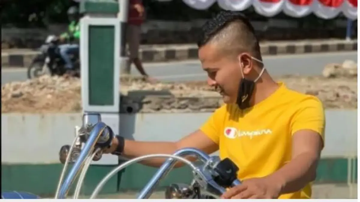 Potret Dhawank Delvie, sipir lapas di Lampung yang pamer Harley Davidson (Sumber : Twitter/PartaiSocmed)