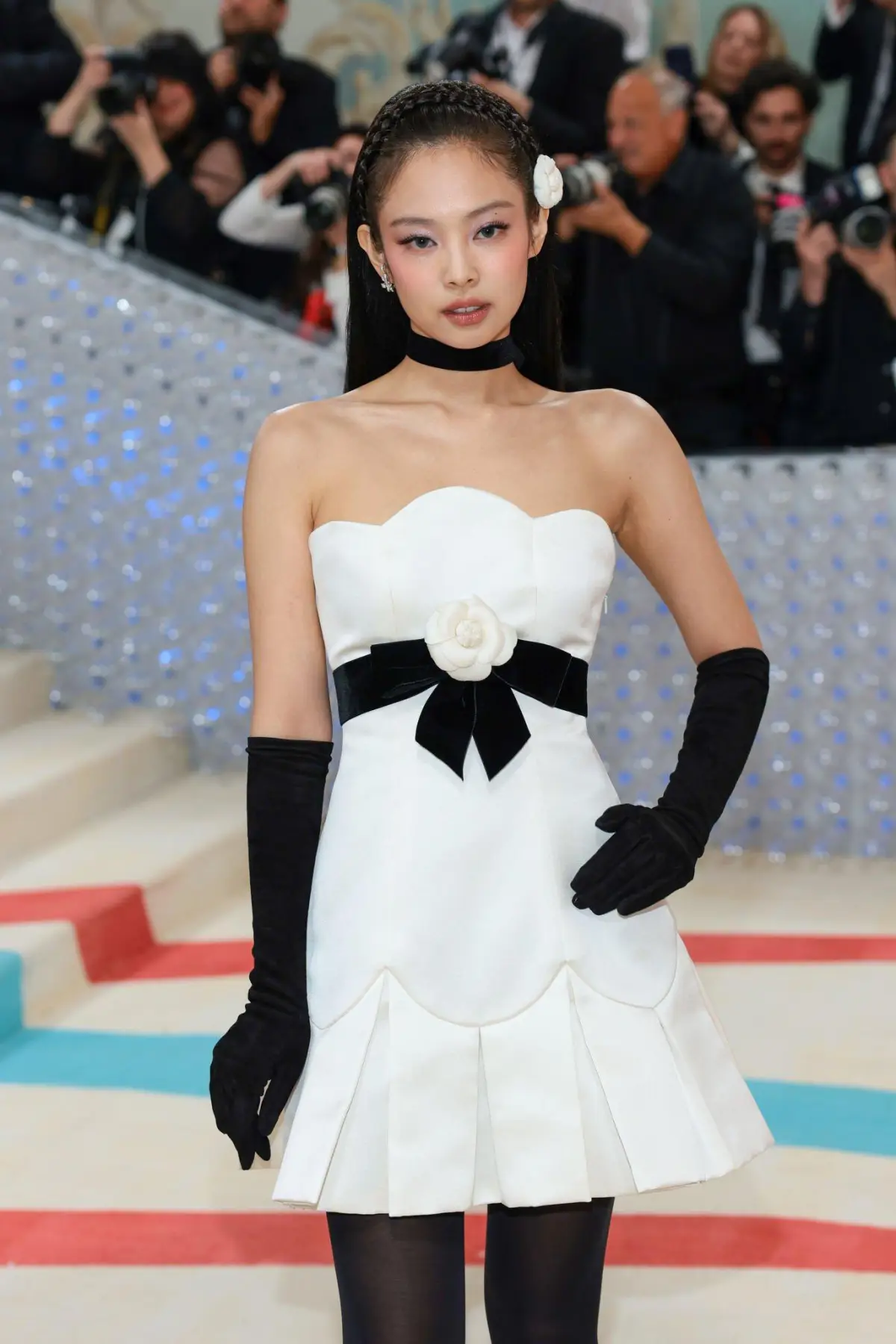 Jennie BLACKPINK di Met Gala 2023. (Sumber : Twitter/MetGala21)