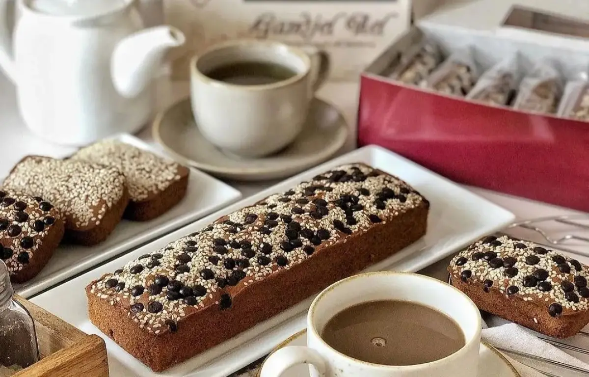 Roti Ganjel Rel, kue legendaris khas Semarang. (Sumber : Instagram @nyonyah_cakery)