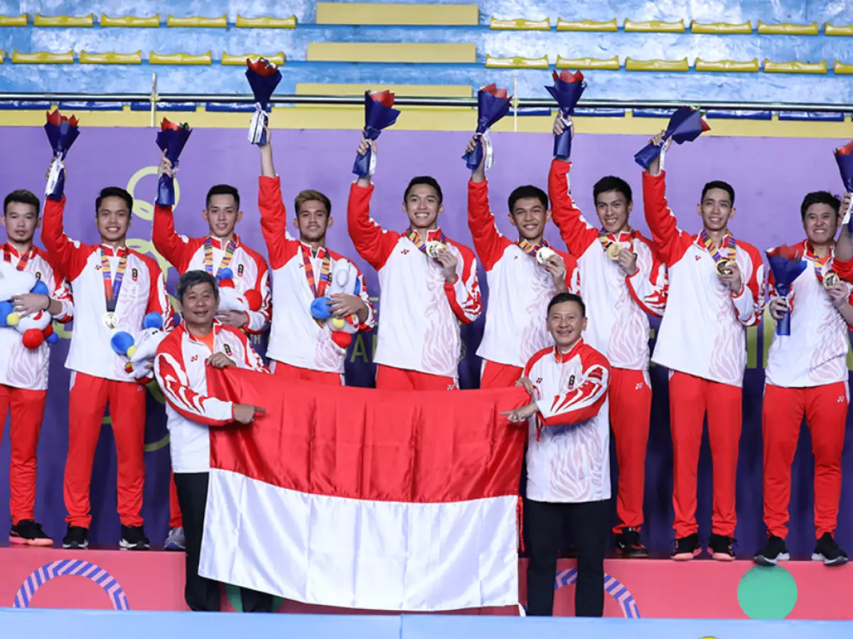 Tim bulu tangkis Indonesia saat meraih medali emas SEA Games 2019 (Sumber : Twitter)