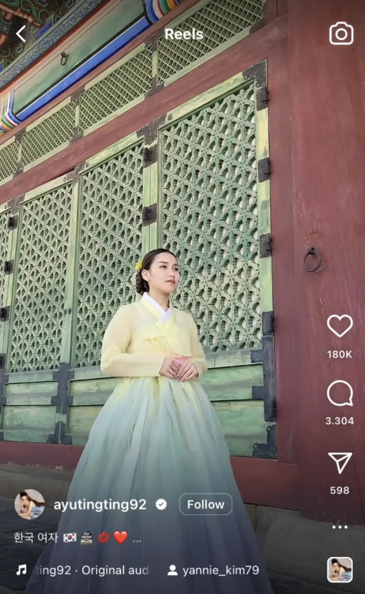 Ayu Ting Ting pakai hanbok. (Sumber : Instagram/ayutingting92)