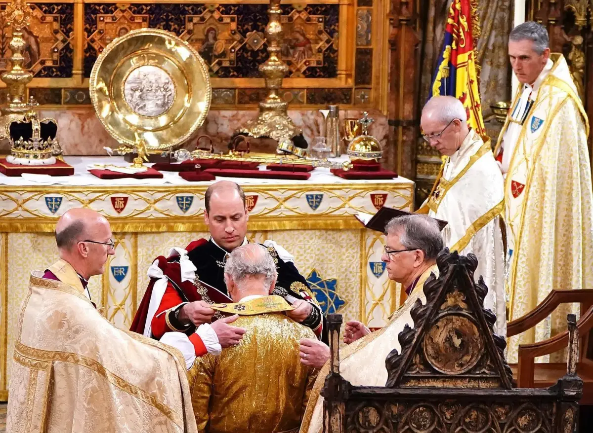 Pangeran William dampingi Raja Charles III saat penobatan sebagai Raja Inggris. (Sumber : Instagram @princeandprincessofwales)