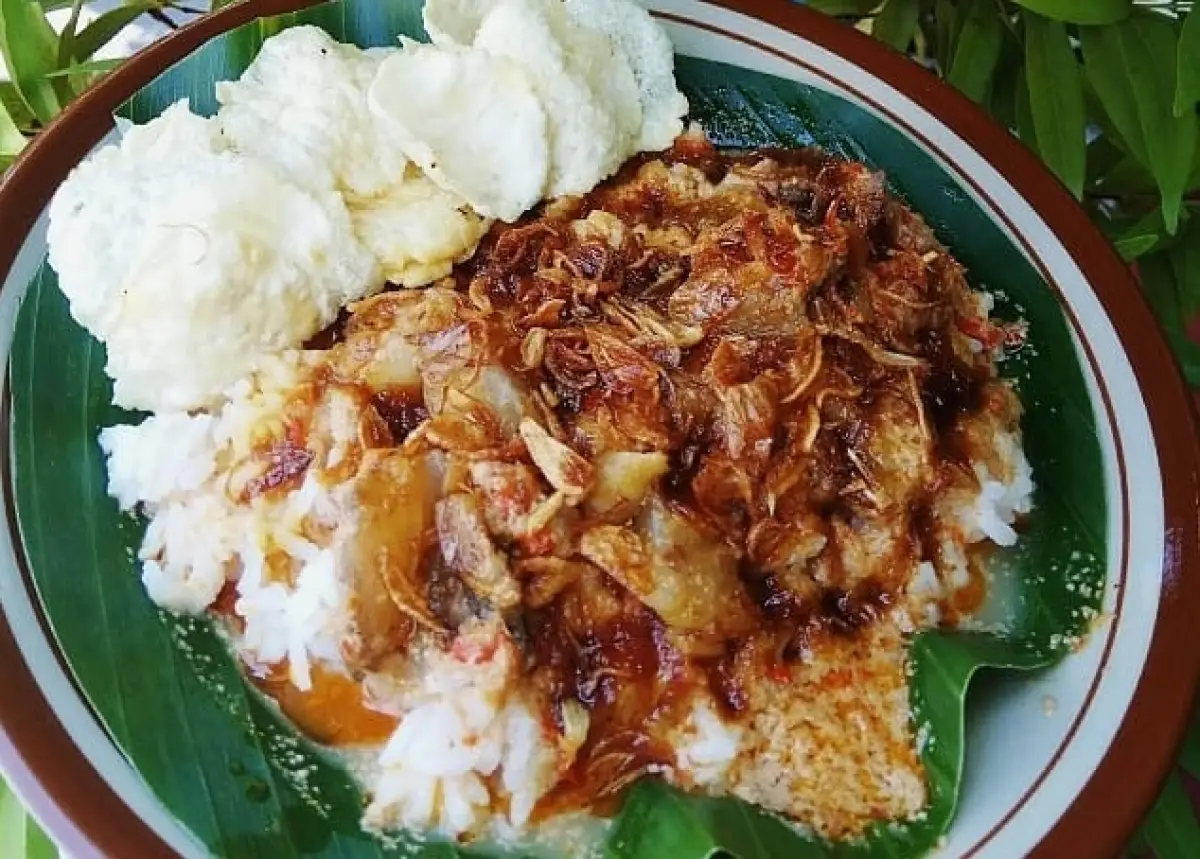 Visual Nasi Glewo, kuliner legendaris di Semarang yang langka. (Sumber : Instagram @nasi_glewo_aslisemarang)