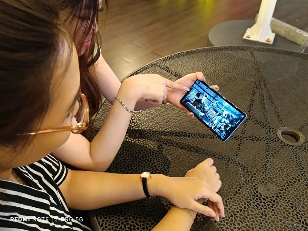 Tips maksimalkan Redmi Note 12 Series untuk pengalaman konser yang semakin seru. (Sumber : Xiaomi)
