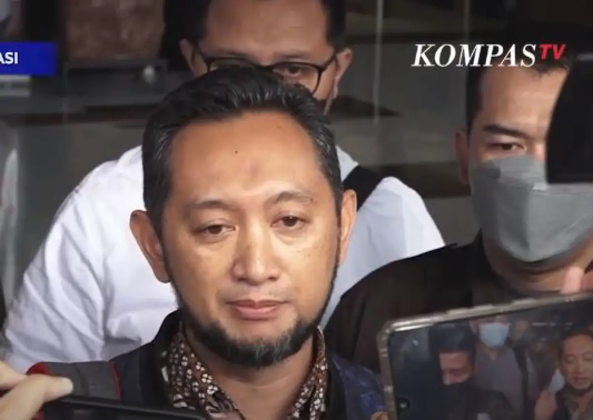 Kepala Bea Cukai Makassar Andhi Pramono resmi tersangka gratifikasi (Sumber : Tangkapan Layar KompasTV)
