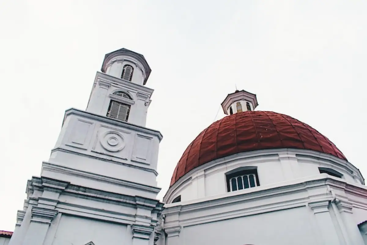 jadwal misa Kenaikan Isa Almasih di Katedral Semarang (Sumber : unsplash.com)