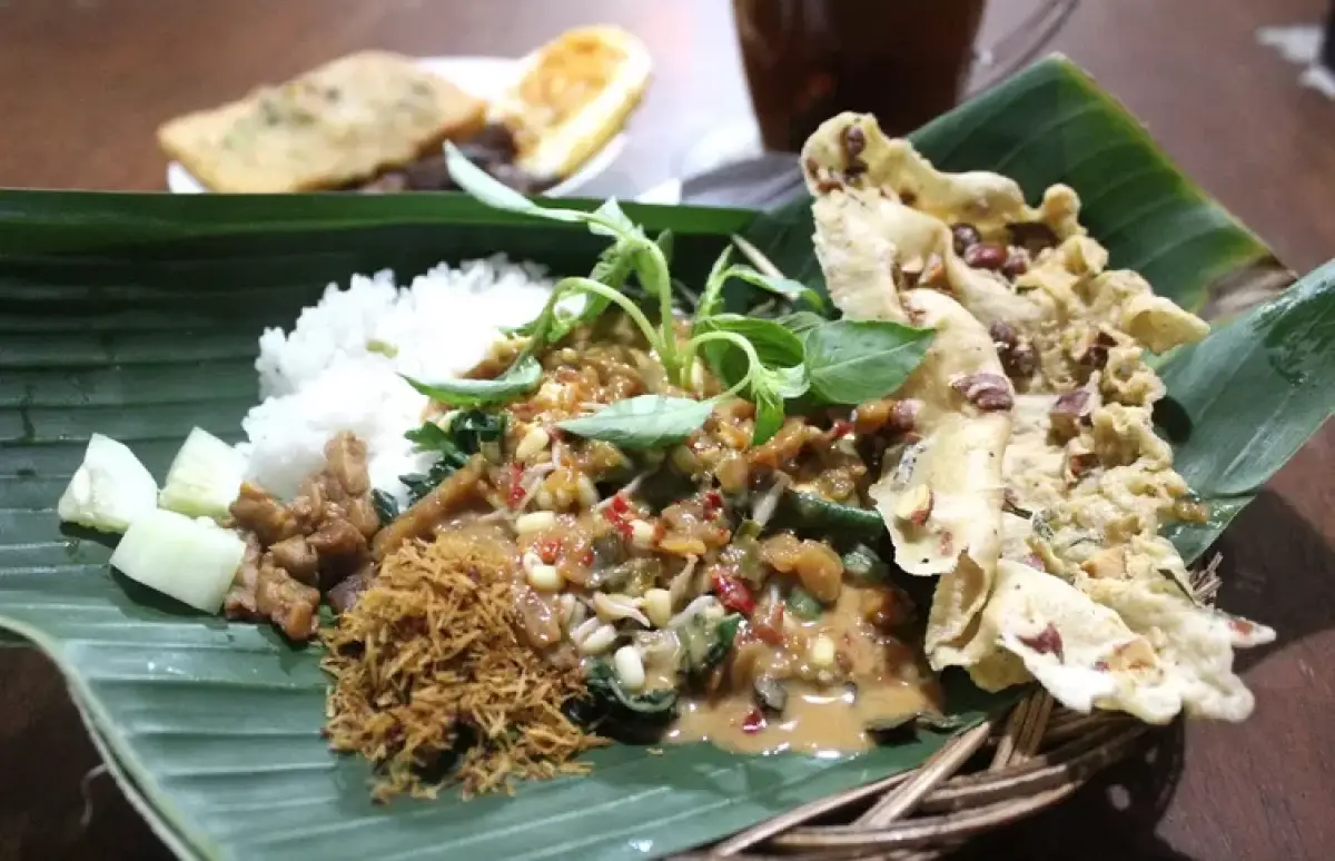Pecel Semarang. (Sumber : AyoSemarang.com)