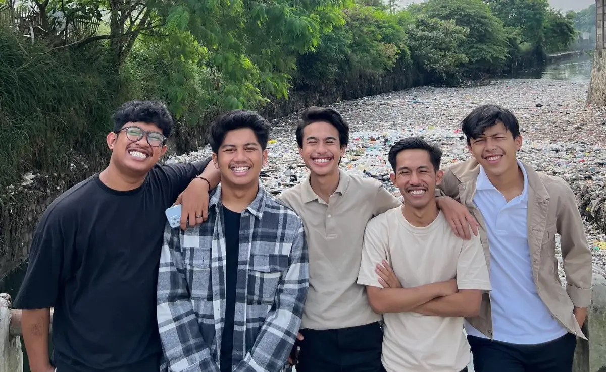 Pandawara Group: Agung Permana, Gilang Rahma, Muchamad Iksan, Rafli Pasya dan Rifki Sa'dullah. (Sumber : Instagram @pandawaragroup)