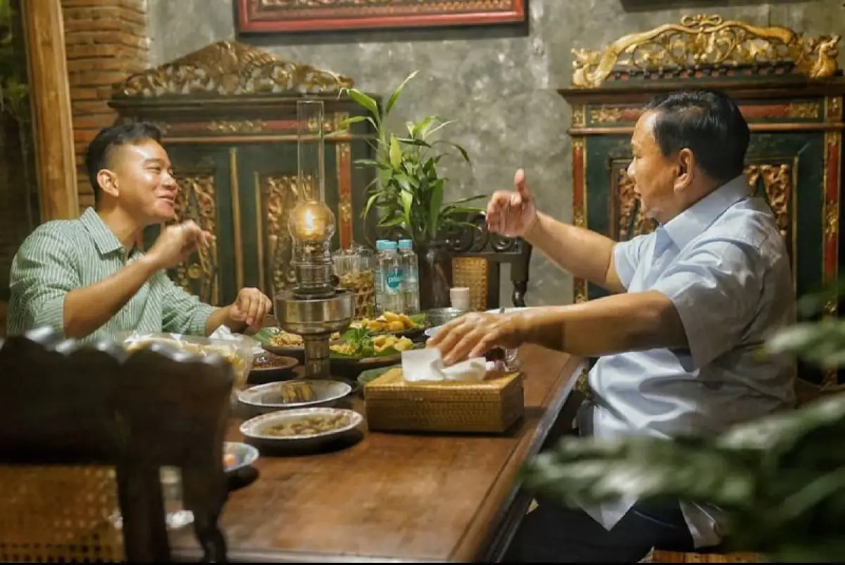 Sekjen Partai Gerindra, Ahmad Muzani mengungkapkan perkembangan terbaru dalam komunikasi antara Partai Gerindra dan Gibran Rakabuming Raka setelah putusan MK. (Sumber : Instagram Prabowo)