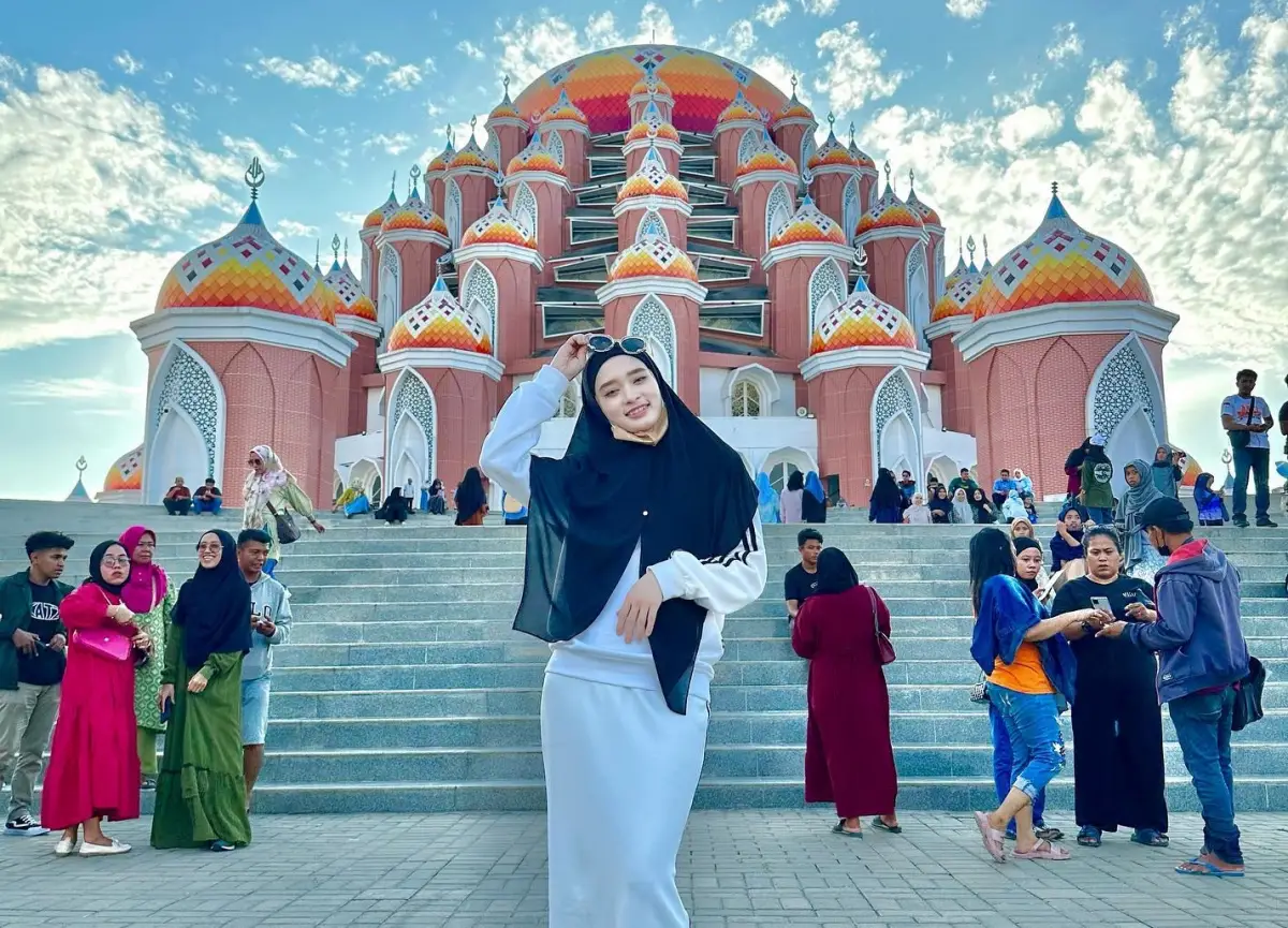 Inara Rusli. (Sumber : Instagram @mommy_starla)