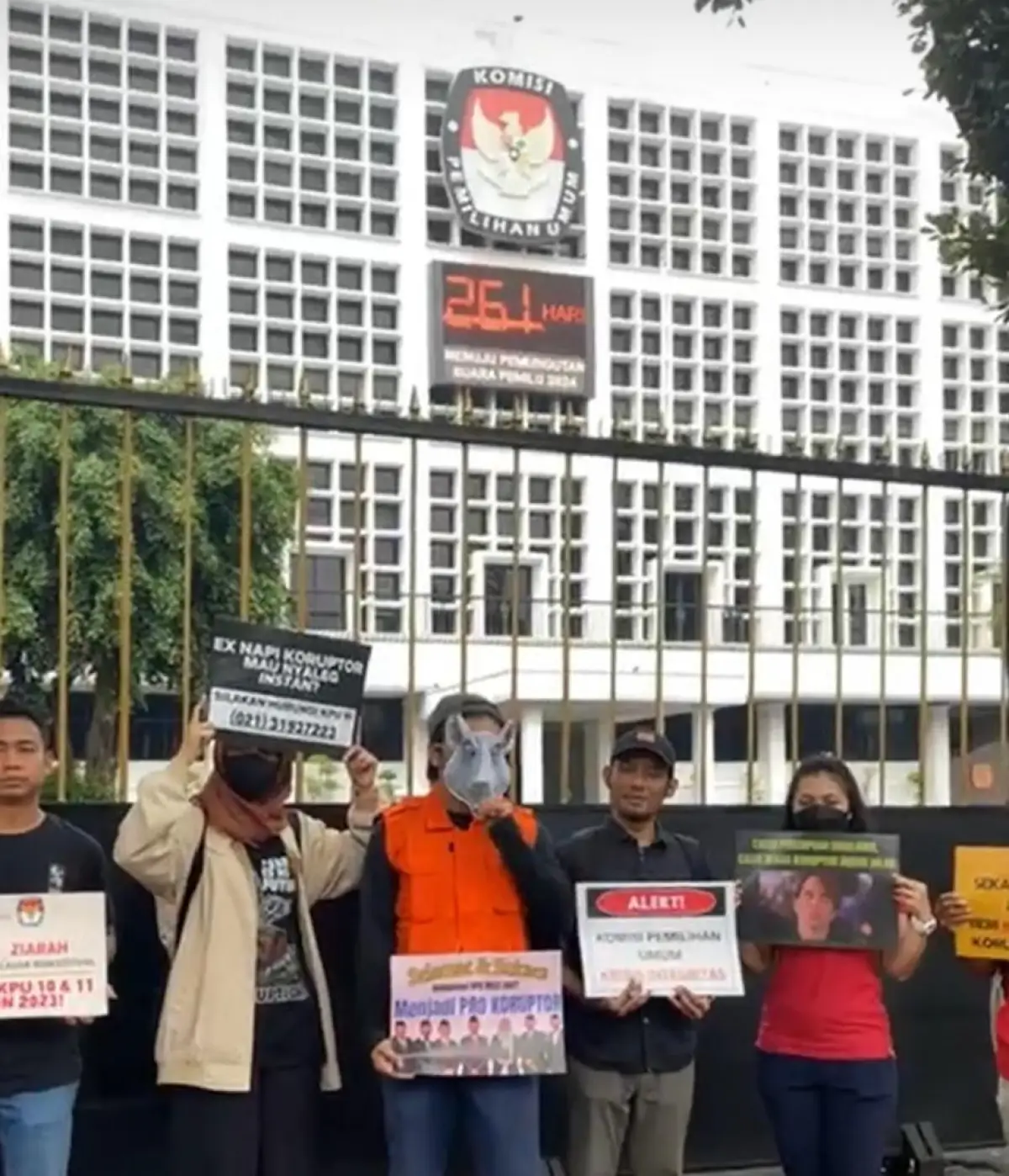 Aksi massa ICW tolak PKPU terbaru (Sumber : instagram ICW)