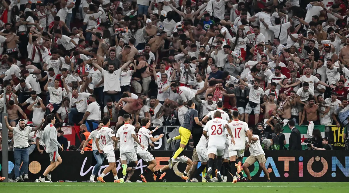 Sevilla lolos ke Liga Champions musim depan dari jalur juara Europa League (Sumber : Twitter)