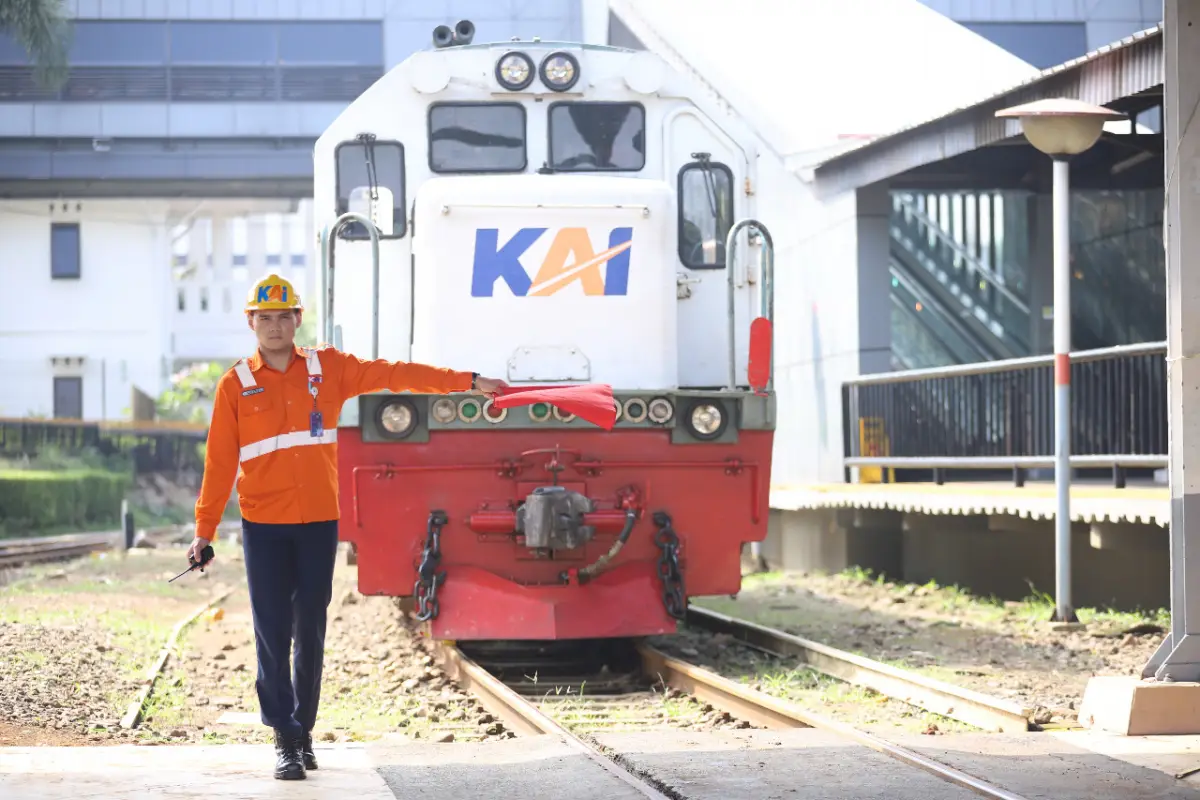 Lowongan kerja PT KAI untuk lulusan SMA sederajat, D3 dan D4/S1. Penempatan wilayah Sumatera Bagian Selatan, Divre III Palembang dan Divre IV Tanjungkarang. (Sumber : recruitment.kai.id)