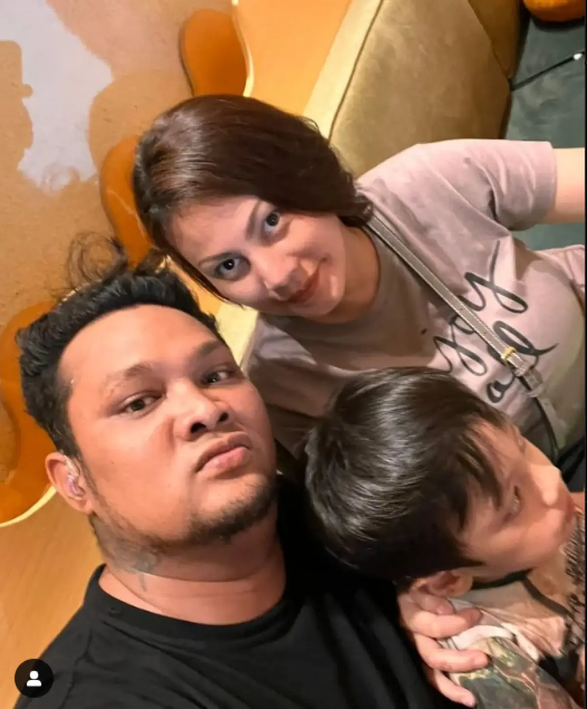 Kakak Virgoun Febby Carol