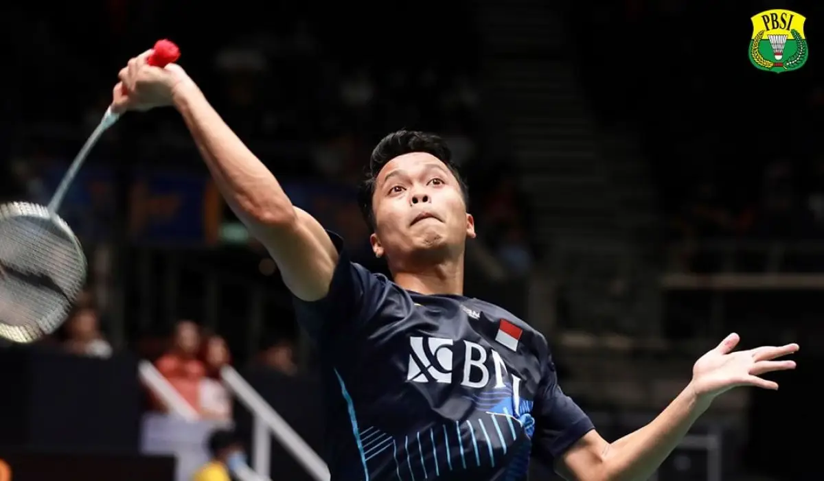 Anthony Ginting amankan tiket ke semifinal Singapore Open 2023 setelah  kalahkan wakil Tiongkok, Li Shi Feng, Jumat 9 Juni 2023. (Sumber : PBSI)