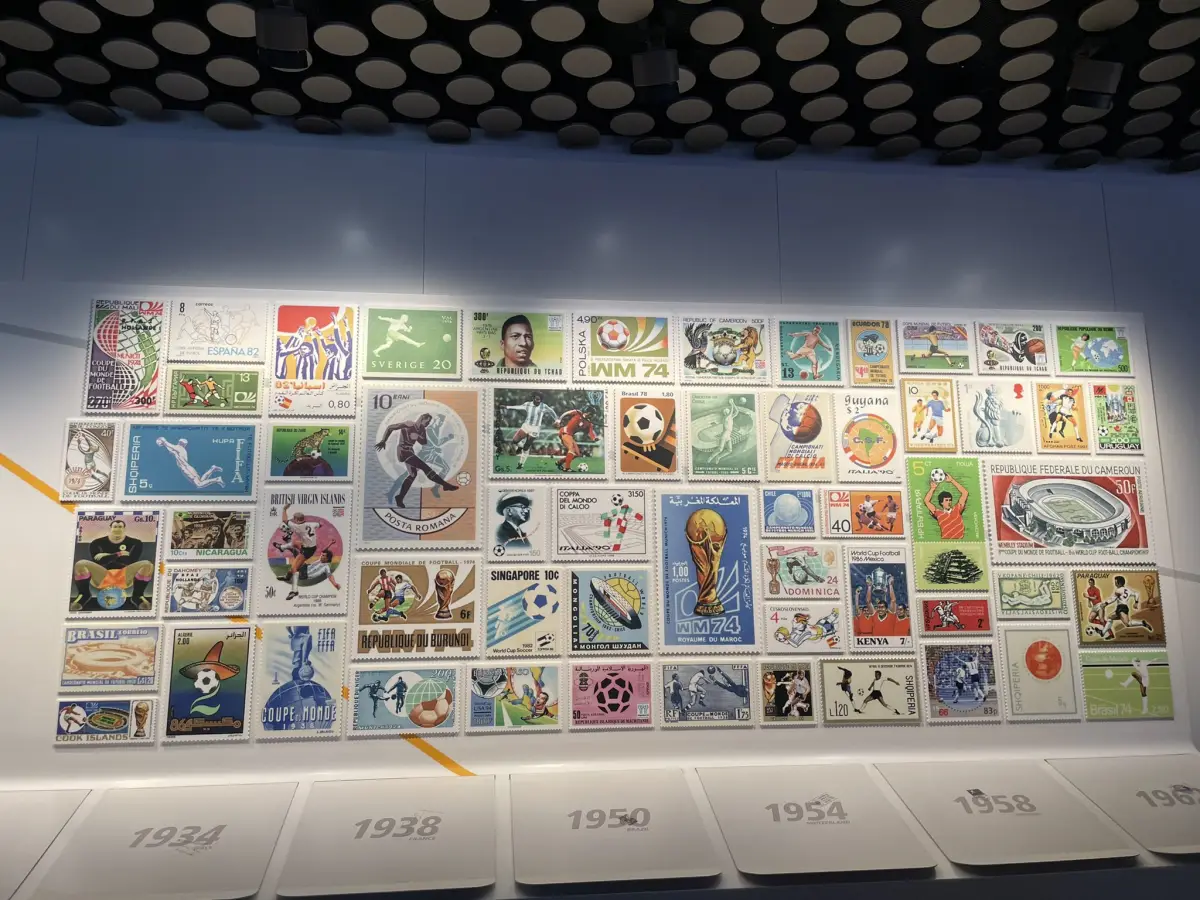 Koleksi sejarah di FIFA Museum (Sumber : Twitter)