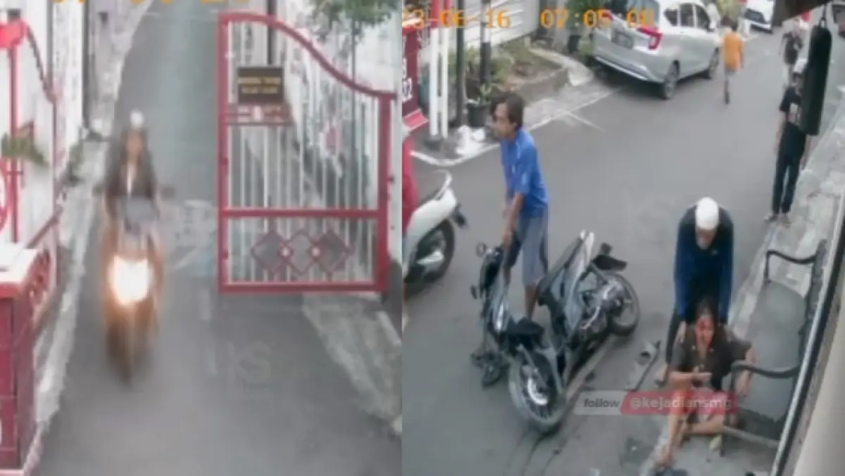 Rekaman CCTV perempuan pengendara motor hantam tembok rumah warga Jalan Genuk diduga karena rem blong, Jumat 16 Juni 2023. (Sumber : Instagram @kejadiansmg)