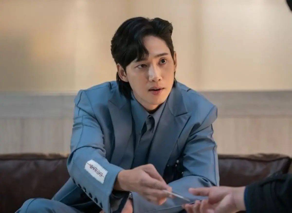 Park Sung Hoon dalam drama The Glory kala itu (Sumber : Netflix)