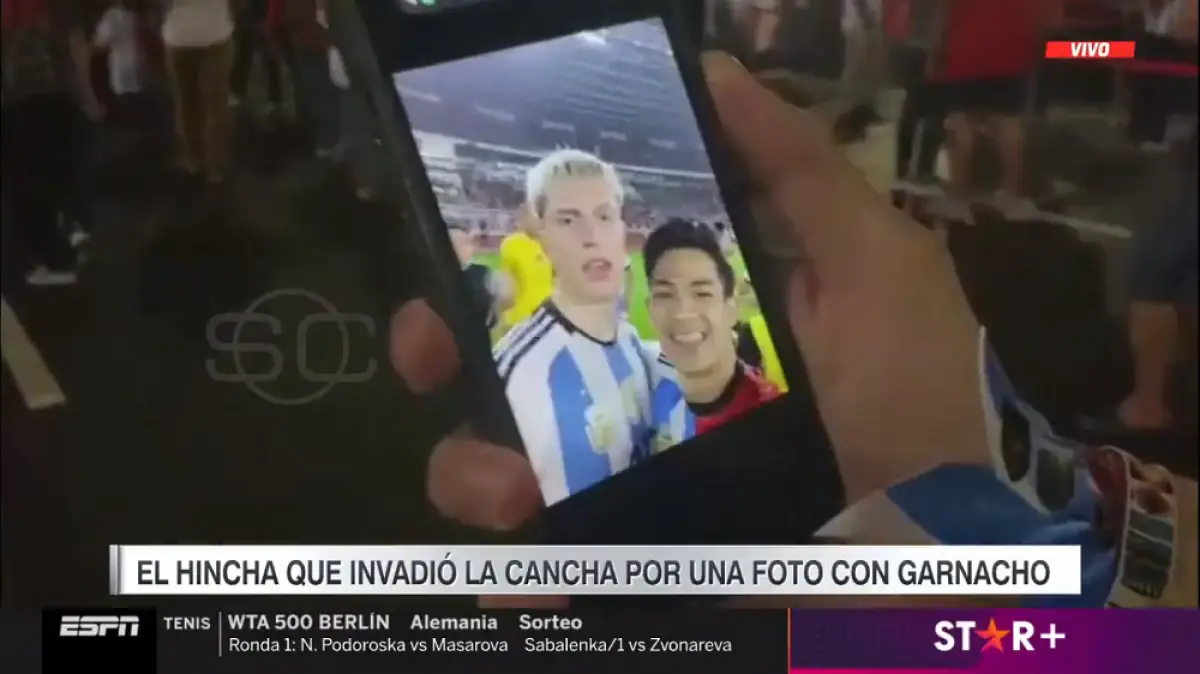 Pria Indonesia pamer foto selfie bareng Alejandro Garnacho. (Sumber : ESPN)