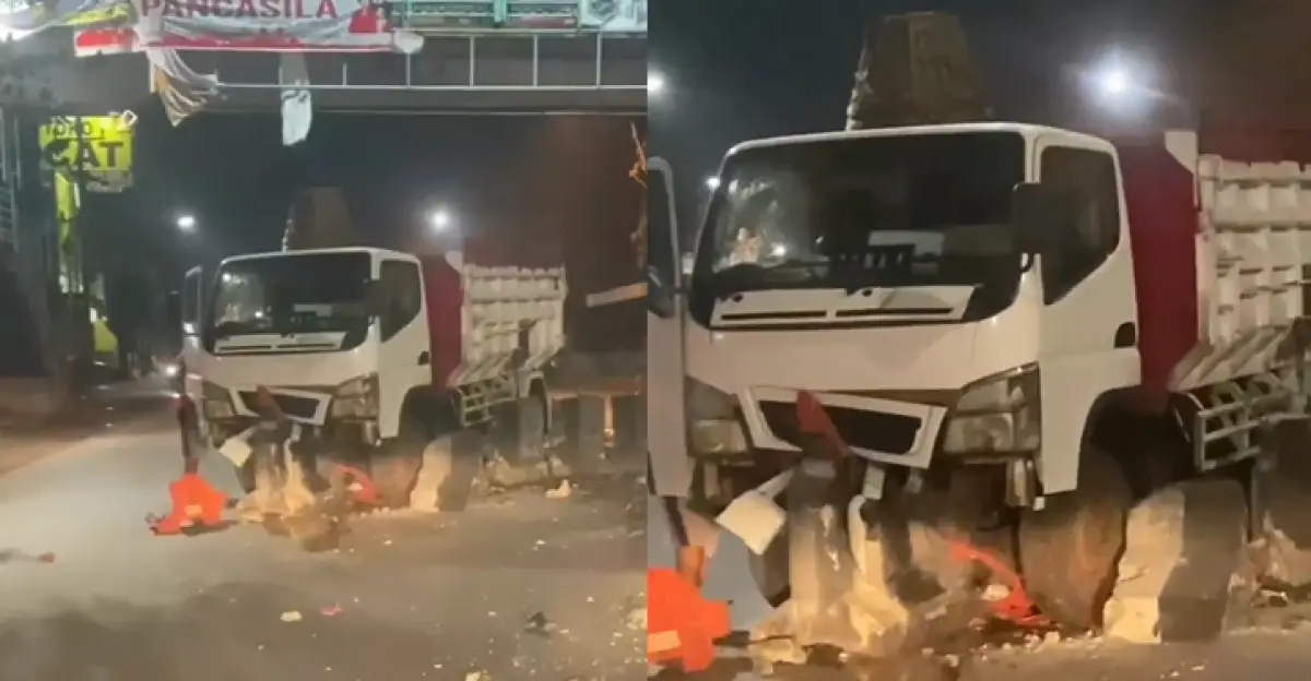 Kecelakaan tunggal truk hantam beton pembatas jalan di Majapahir, Pedurungan, Kota Semarang, Selasa 20 Juni 2023. (Sumber : Instagram @infokejadiansemarang.new)